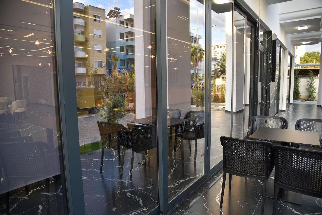 Hotel Lubjana Durrës Exterior foto